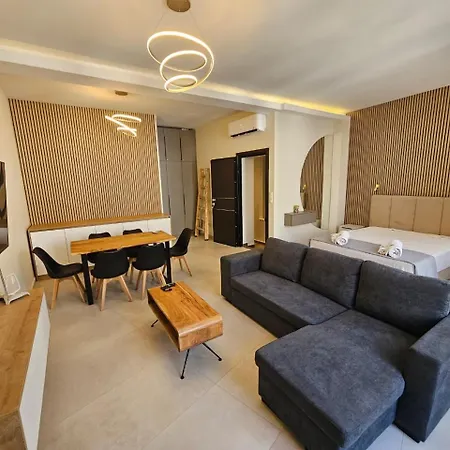 Athens Party Suite By Morenita 