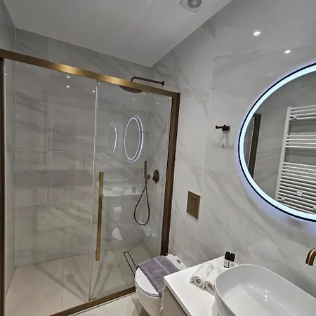 Athens Party Suite By Morenita 