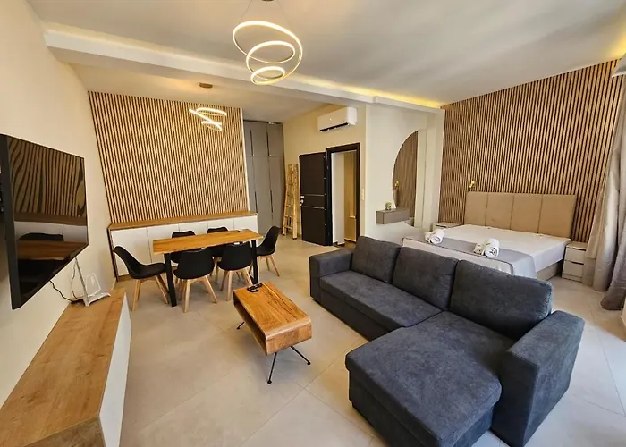 Athens Party Suite By Morenita \