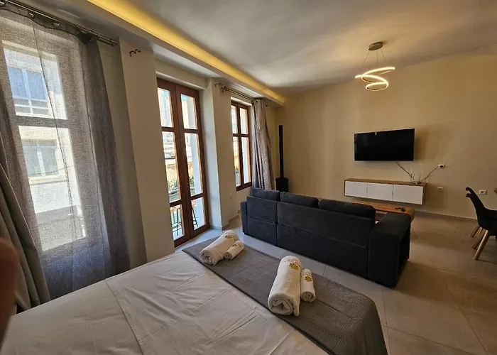 Athens Party Suite By Morenita \